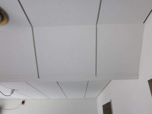 室内の壁・天井・付帯部分を塗装して明るいお部屋に変身♪