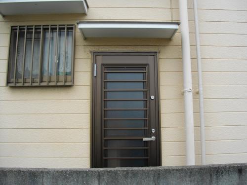 簡単工事で、通風できる勝手口に変身！