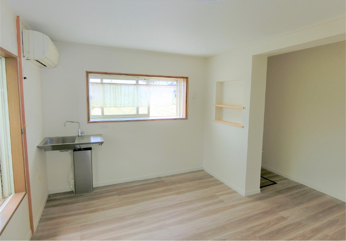 お母様のお部屋に、ミニキッチンを設置。お友達を呼んでティーパーティも！
