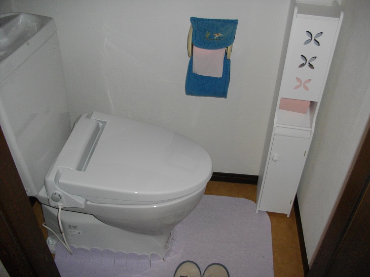 トイレ交換　１日で工事完成！