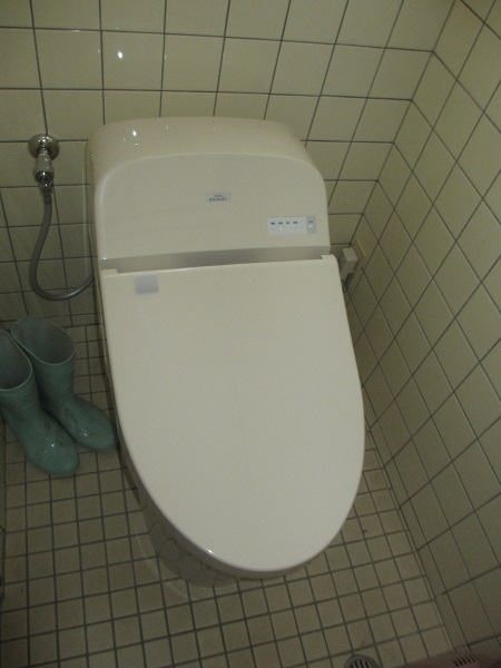 超節水・機能充実のトイレに交換しました♪