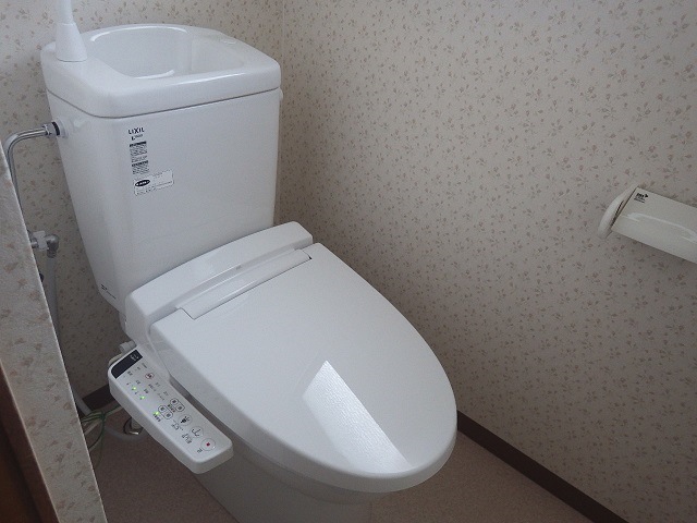 汲み取り式トイレから快適な洋式トイレへ大変身♪