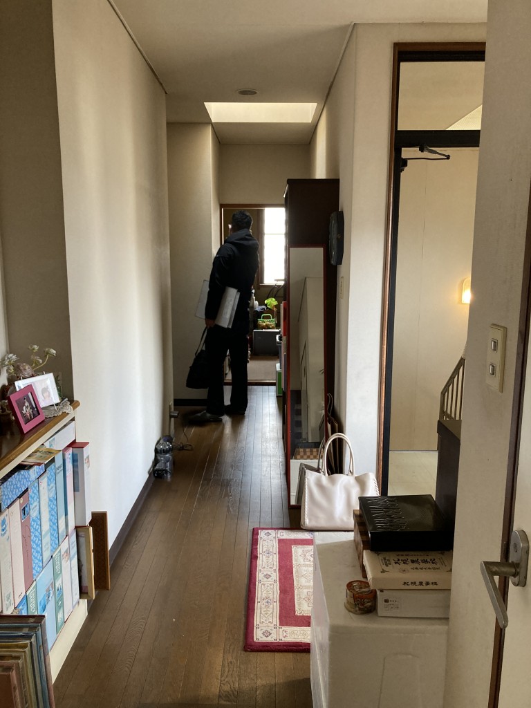 松原様　廊下ビフォー